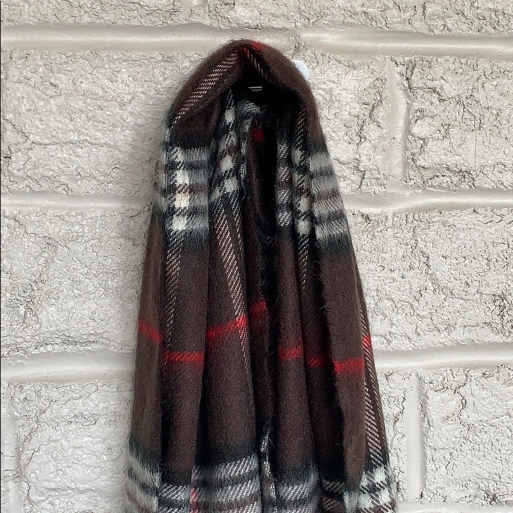 Cashmere scarf